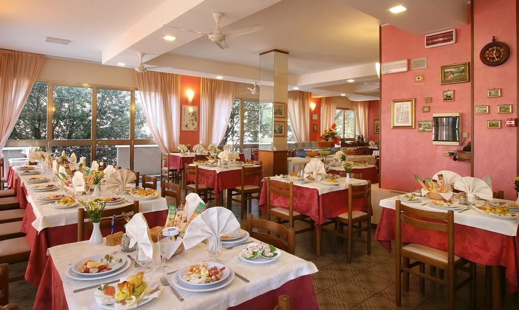 Hotel Marselli Rimini Dış mekan fotoğraf
